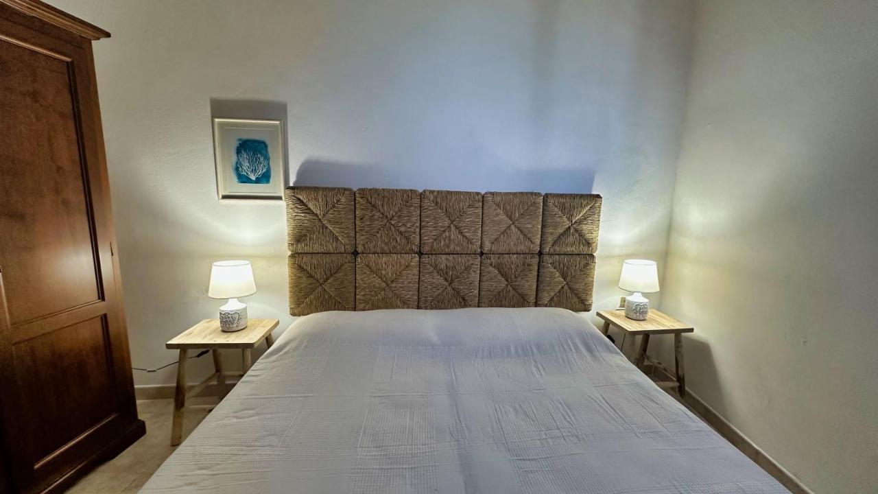 Marina Di Andrano - Alisso, Casa Vista Mare Con Parcheggio Privato E Wifi Villa Bagian luar foto
